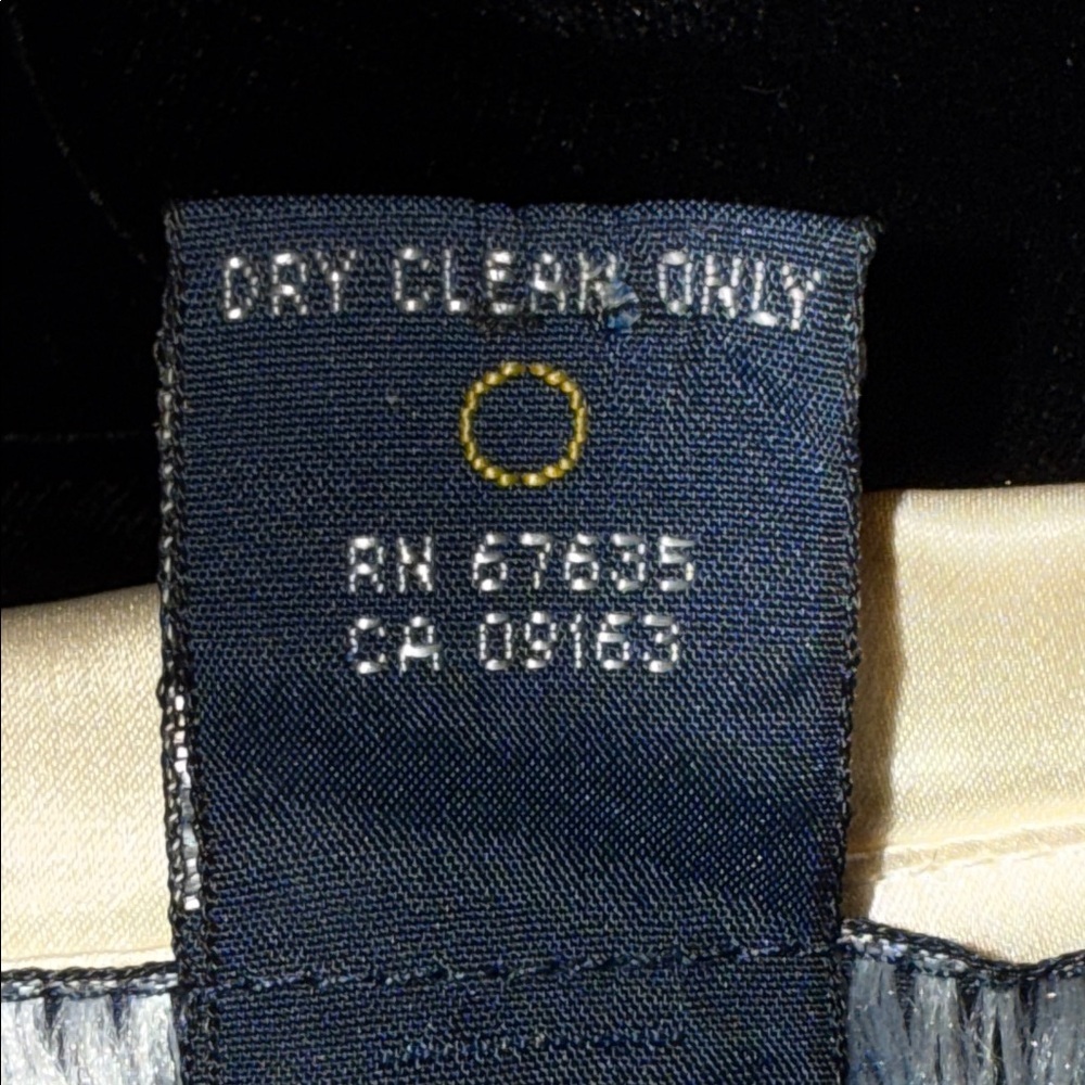 Ralph Lauren Vintage Black Velvet Blouse with Ivory Silk Collar & Cuffs SZ 8 - Picture 8 of 10